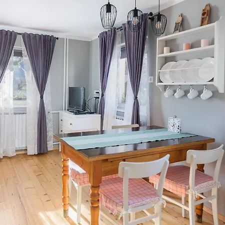 Apartma Ivana & Ivanka Apartment *